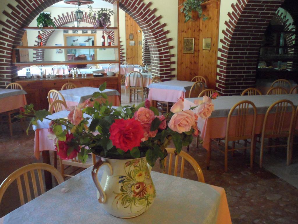 Hotel Grotta dei Colombi Scanno Esterno foto