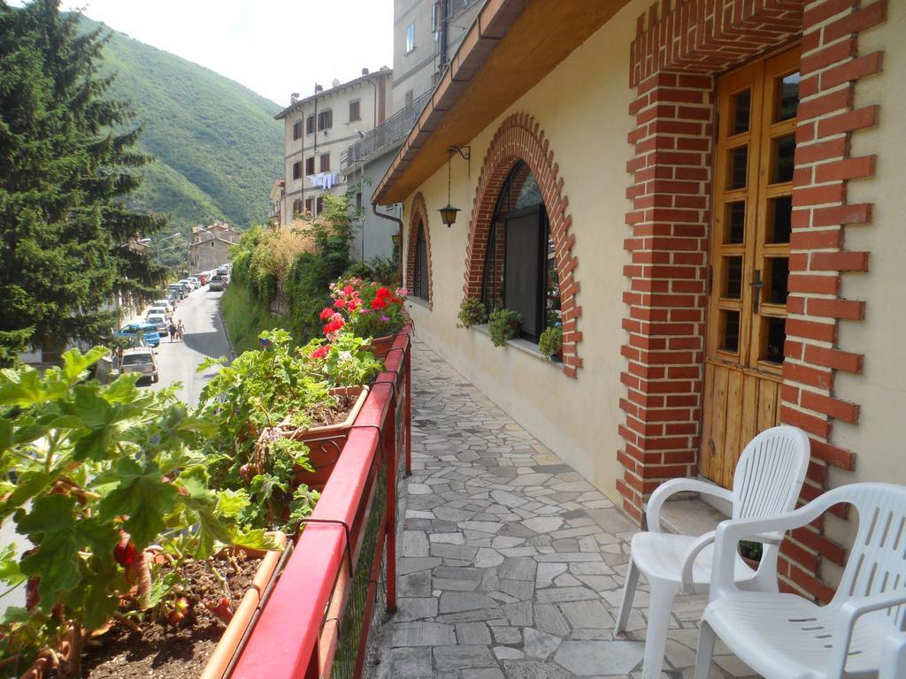 Hotel Grotta dei Colombi Scanno Esterno foto