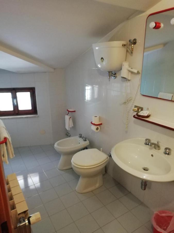 Hotel Grotta dei Colombi Scanno Esterno foto