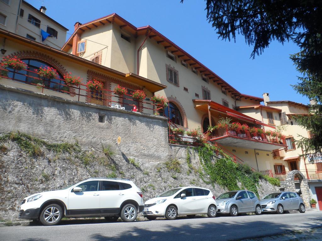 Hotel Grotta dei Colombi Scanno Esterno foto